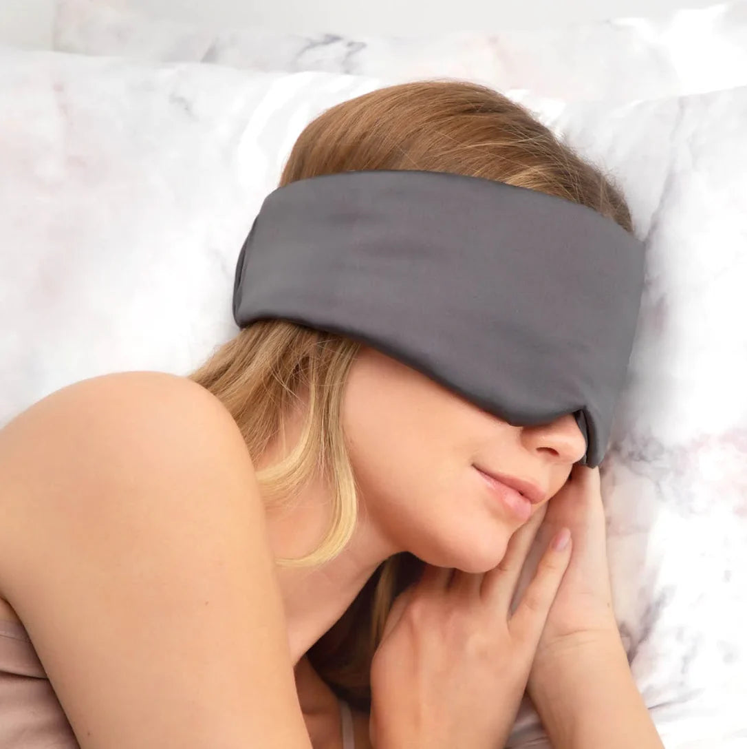 Lyxiga sovmasken i 100% silke!